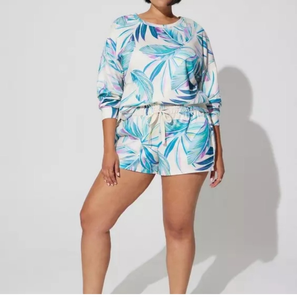 Torrid Blue and Pink Leaf Print Set